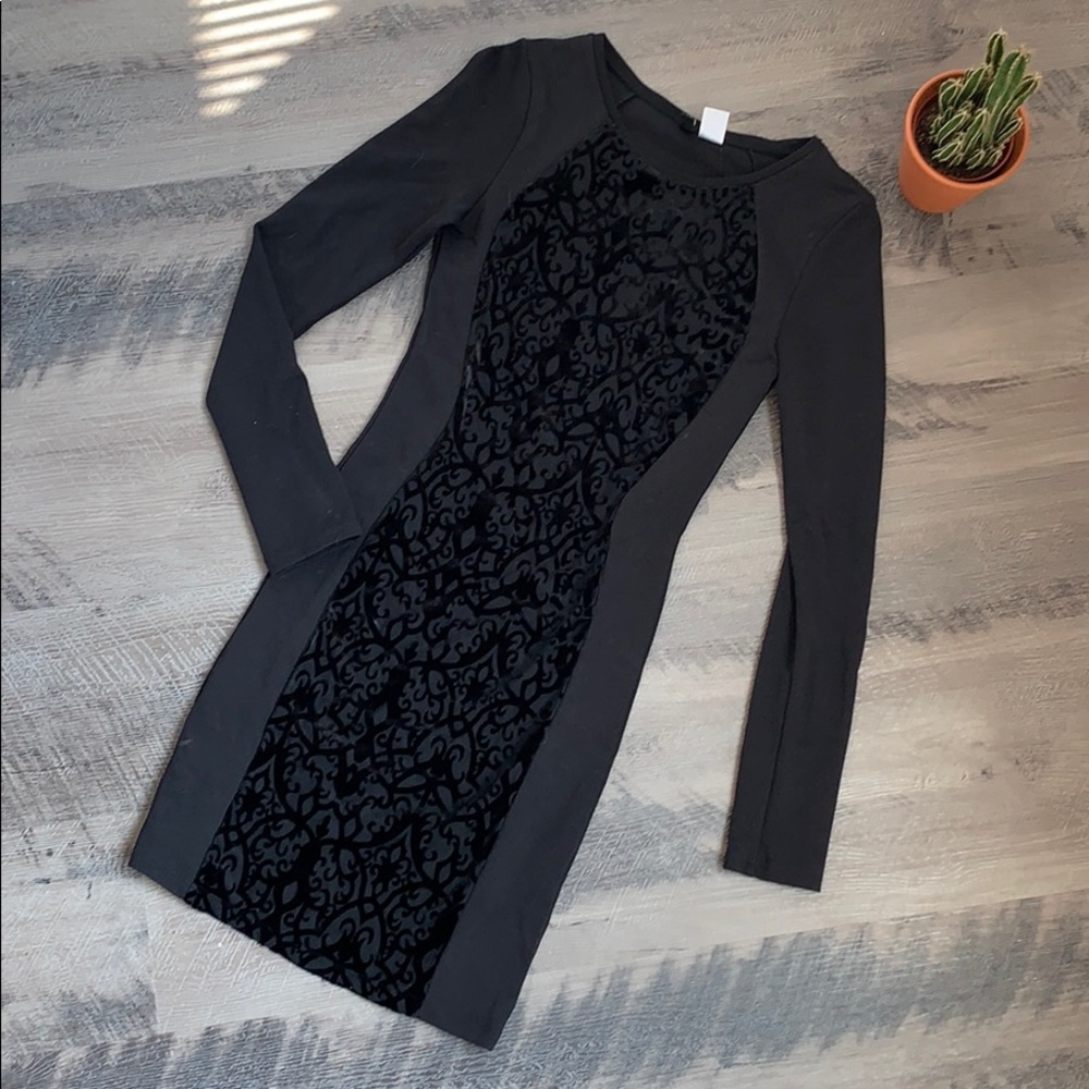 🕸Black Bodycon Dress with Velvet Filigree Inset